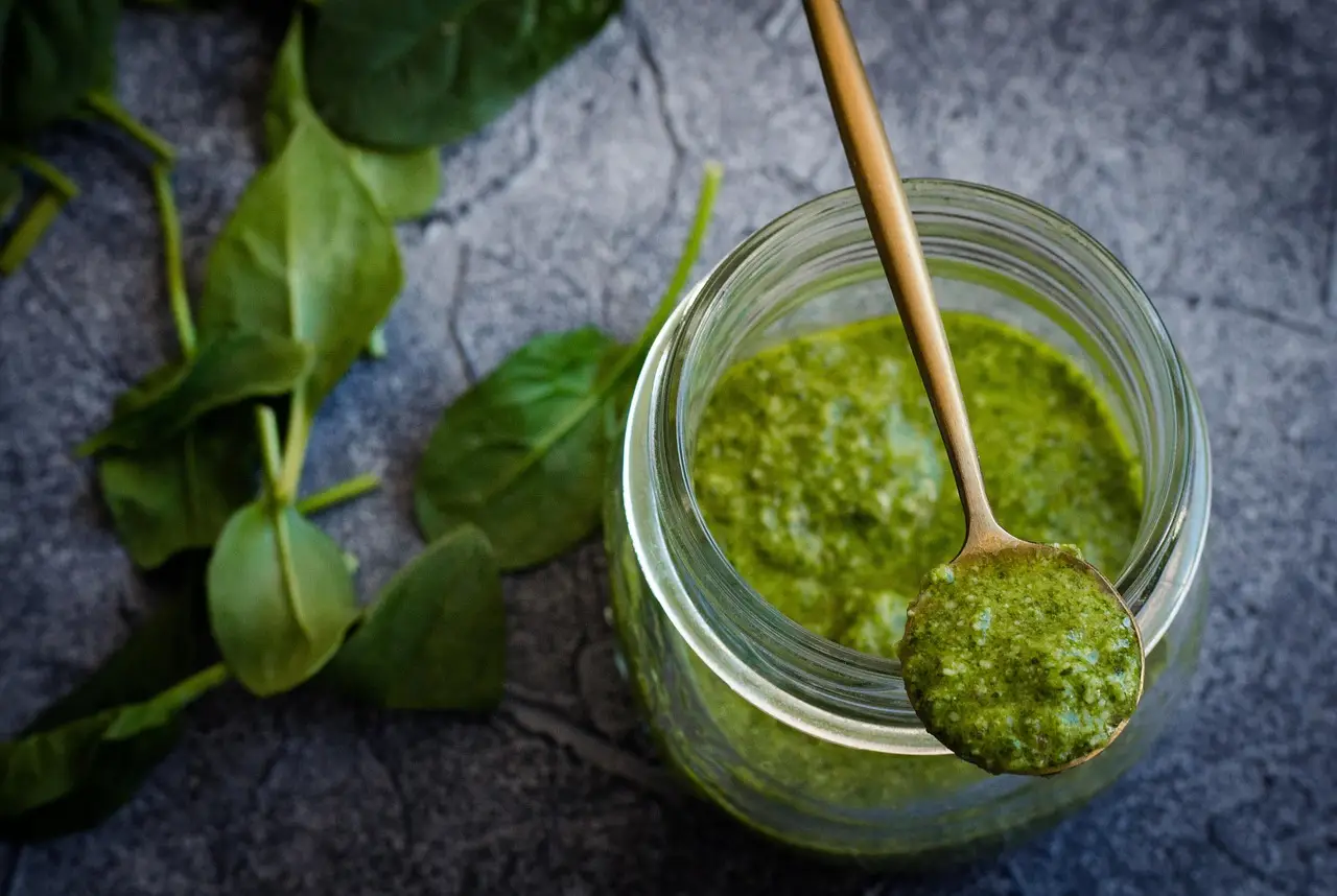 Classic Italian Basil Pesto